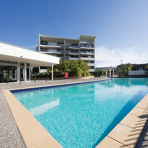 https://oaks-mews.queenslandhotels.net